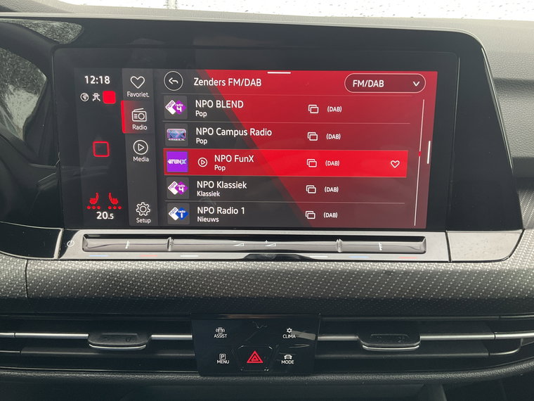 Vehicle Image 32