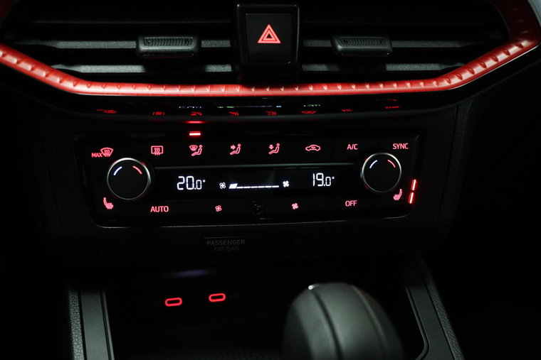 Vehicle Image 37