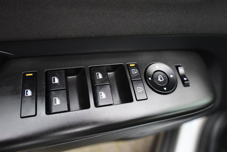 Vehicle Image 27