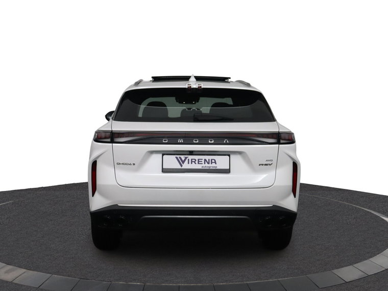 Vehicle Image 6