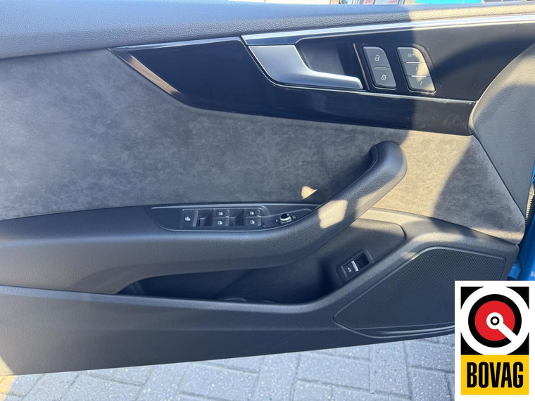 Vehicle Image 28
