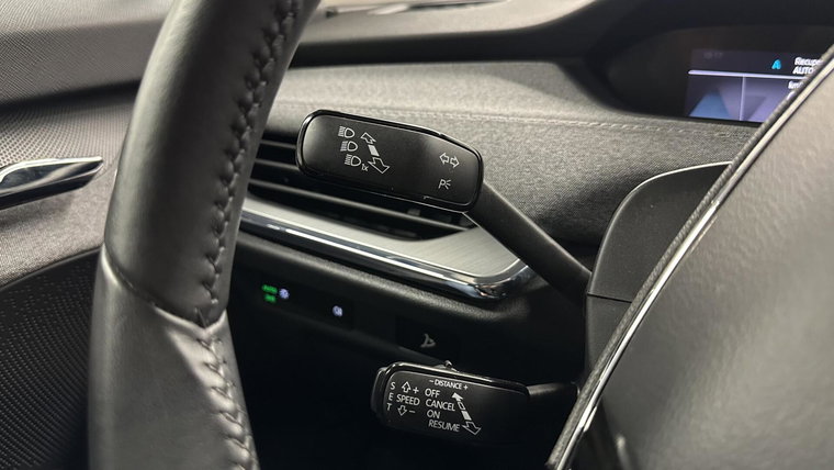 Vehicle Image 28