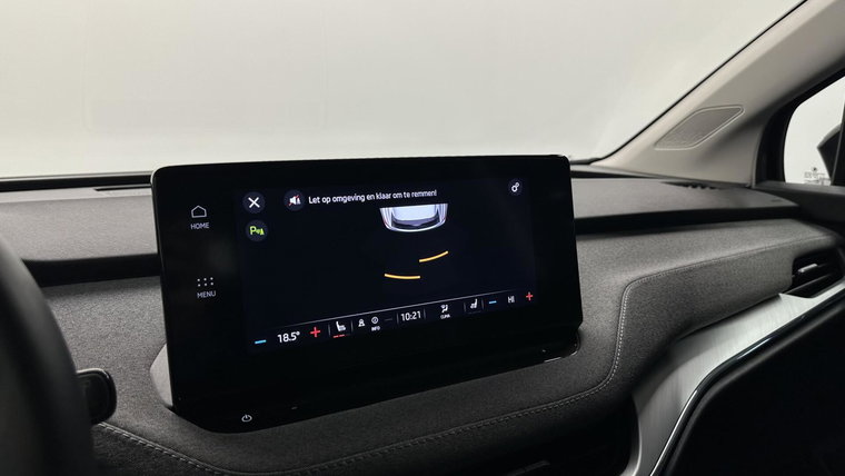 Vehicle Image 38