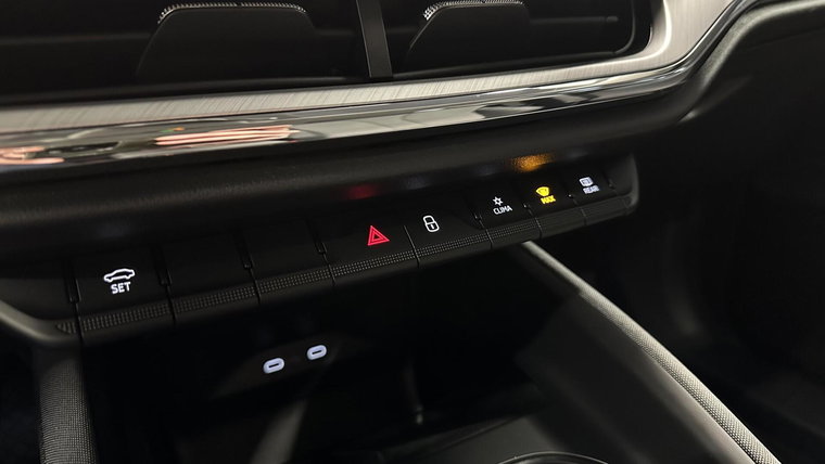Vehicle Image 51
