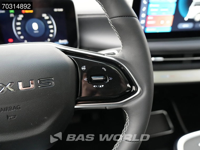 Vehicle Image 37