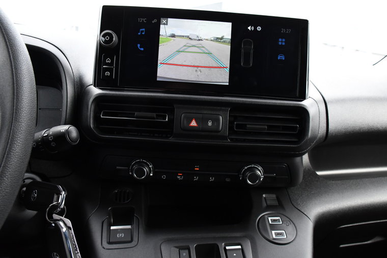 Vehicle Image 20