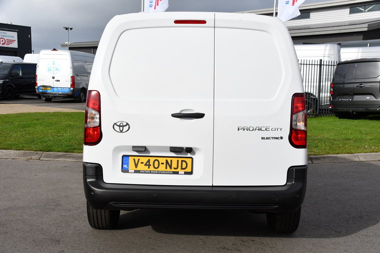 Vehicle Image 34
