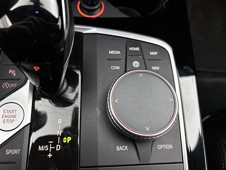 Vehicle Image 26
