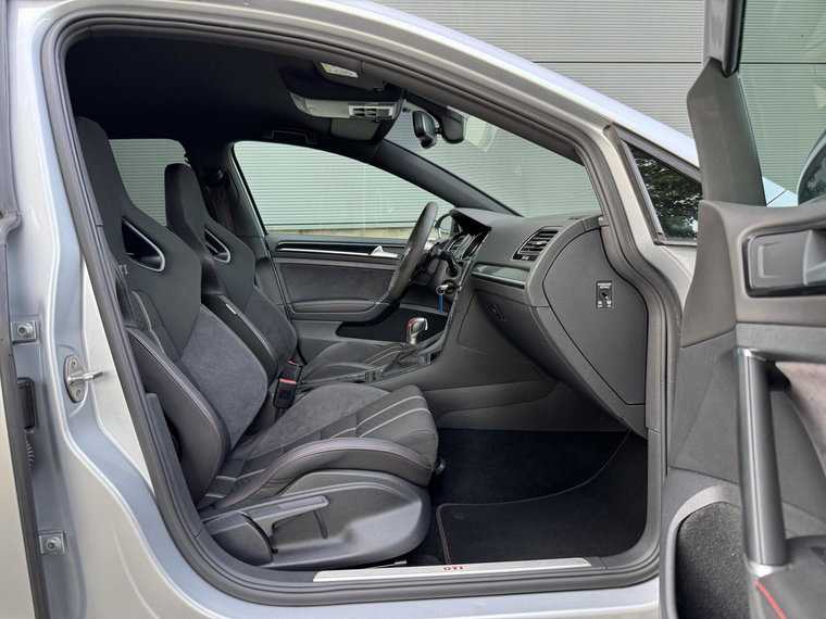 Vehicle Image 39