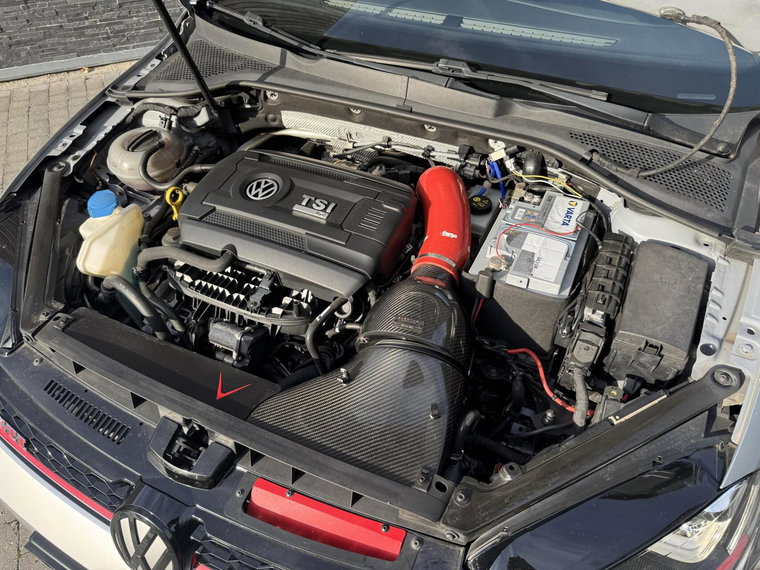 Vehicle Image 60