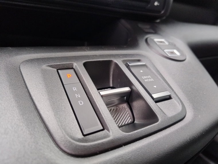 Vehicle Image 38