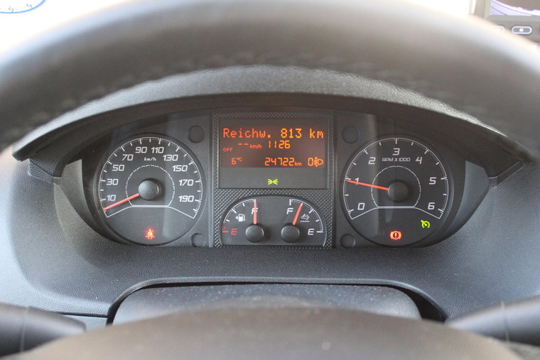 Vehicle Image 19