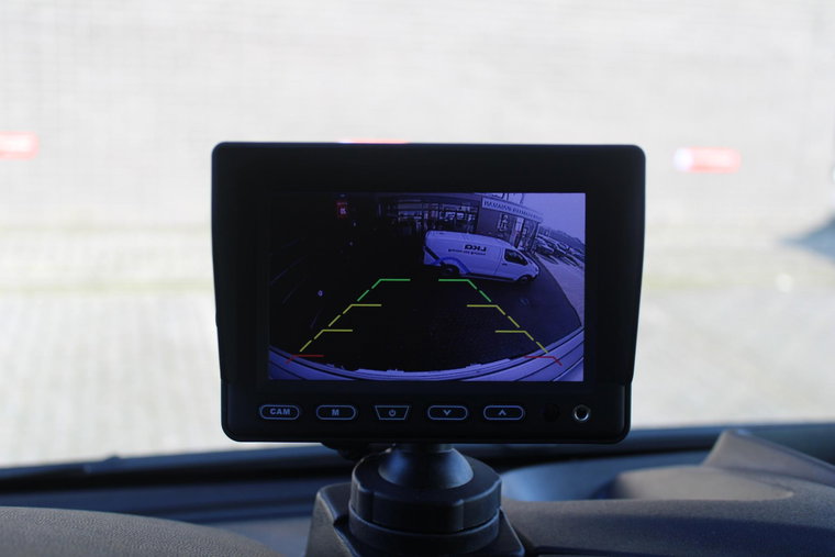Vehicle Image 22