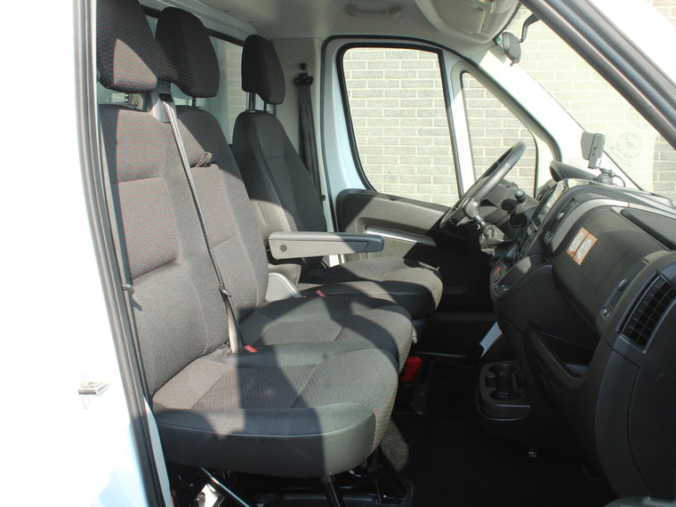 Vehicle Image 27