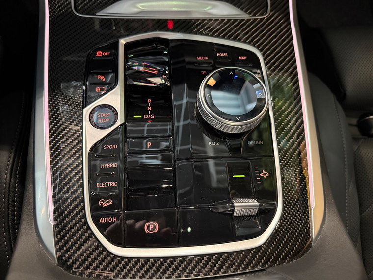Vehicle Image 40
