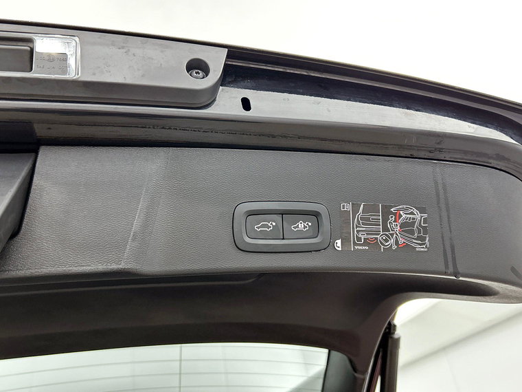 Vehicle Image 26