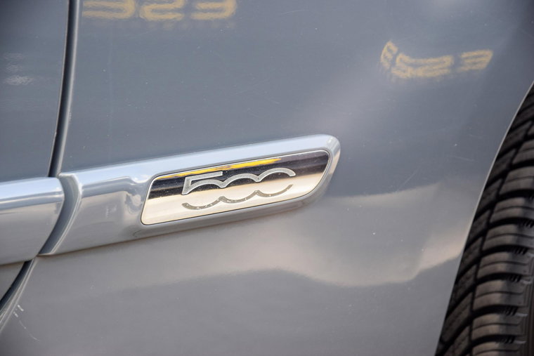 Vehicle Image 21