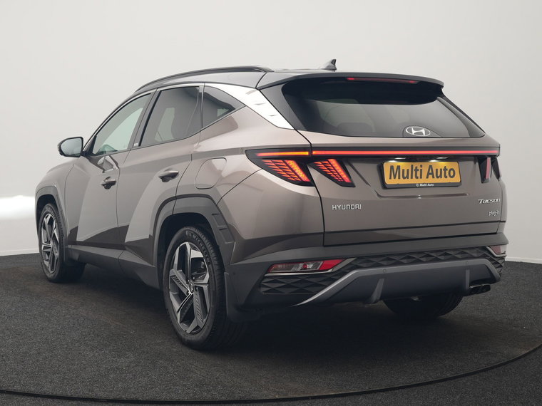 Vehicle Image 32