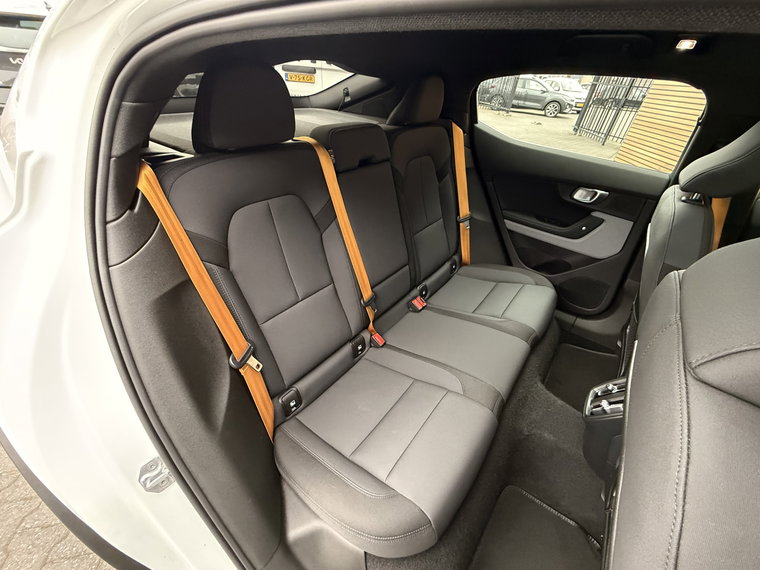 Vehicle Image 48