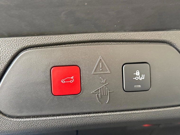 Vehicle Image 34