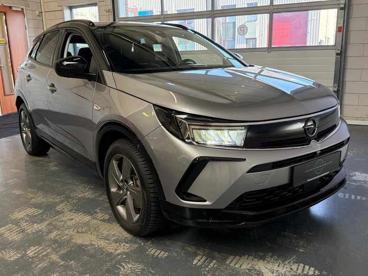 Vehicle Image 7