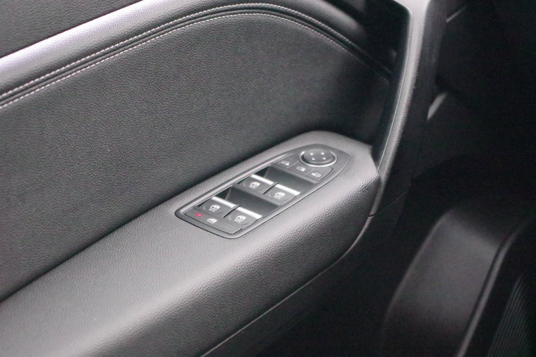Vehicle Image 34