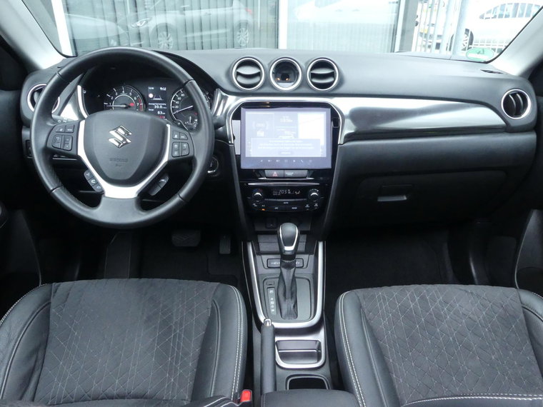 Vehicle Image 12