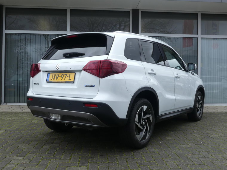 Vehicle Image 8
