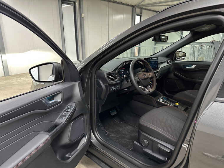 Vehicle Image 26