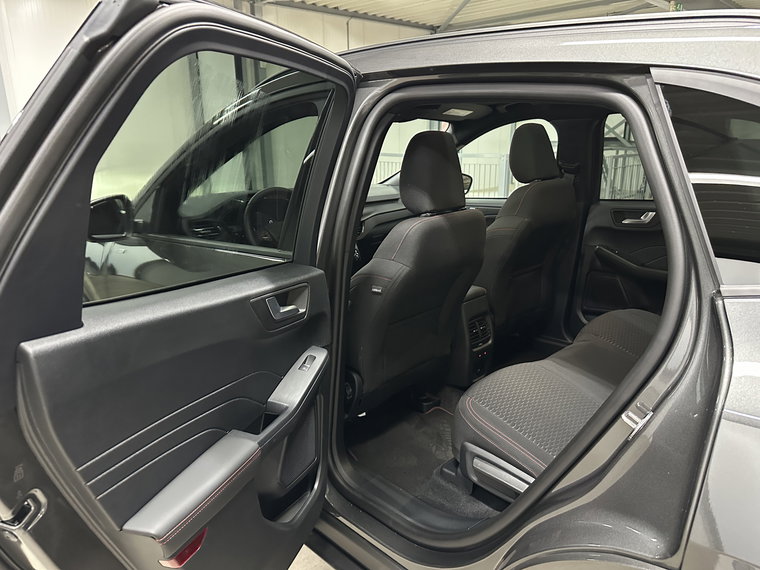 Vehicle Image 28