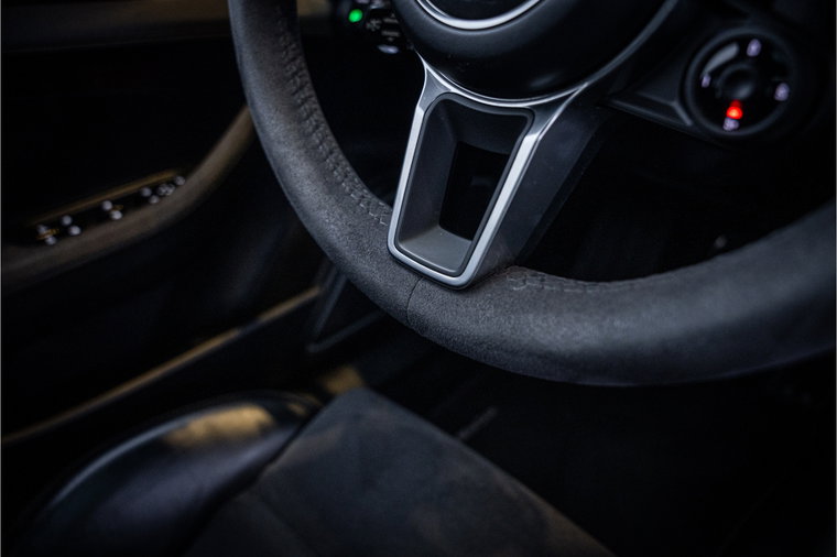 Vehicle Image 37