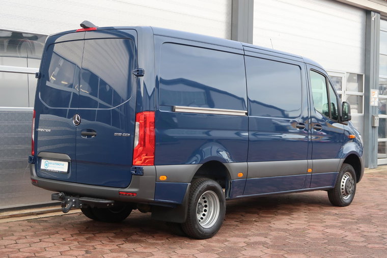 Vehicle Image 26