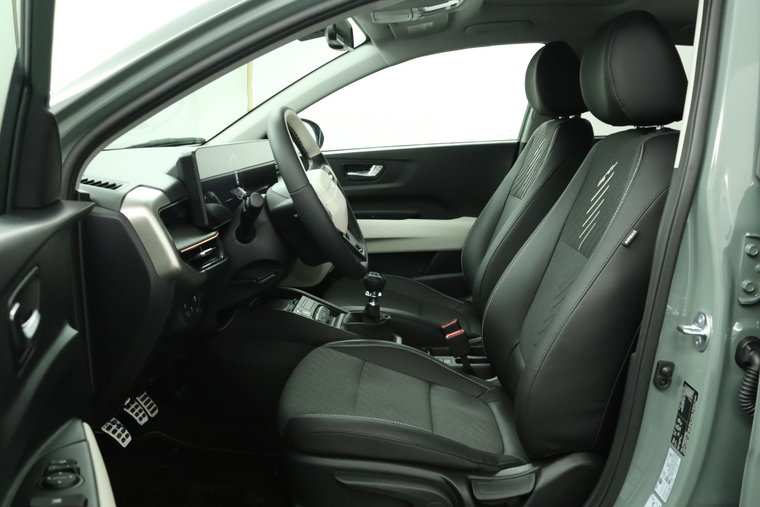 Vehicle Image 18