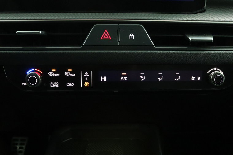 Vehicle Image 26
