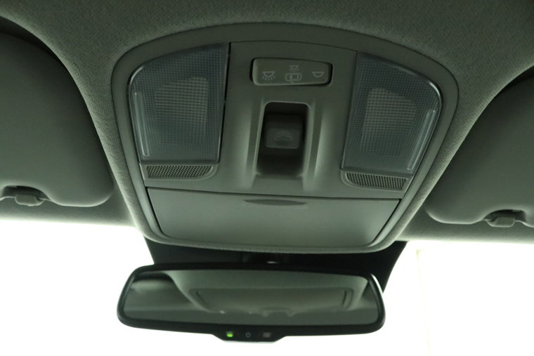 Vehicle Image 38