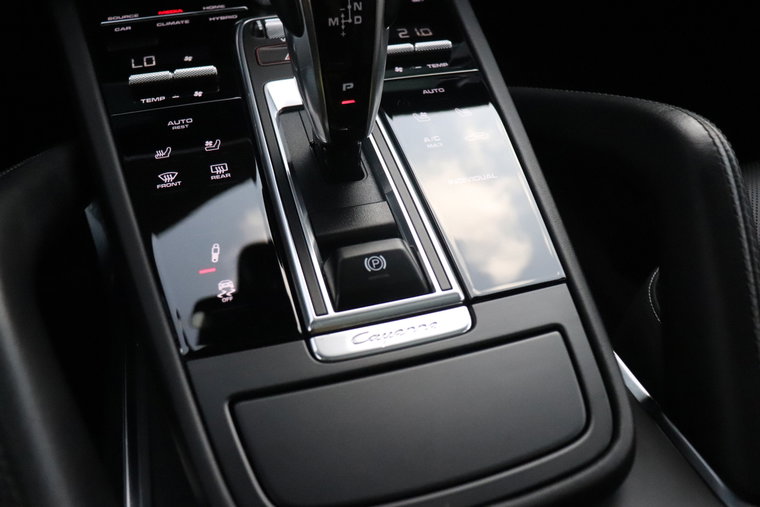 Vehicle Image 35