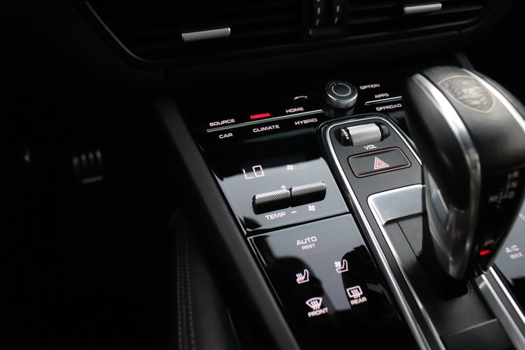 Vehicle Image 37