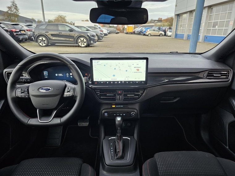 Vehicle Image 24
