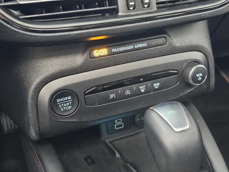 Vehicle Image 26