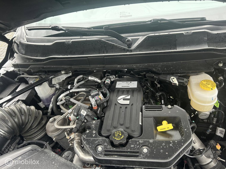 Vehicle Image 38