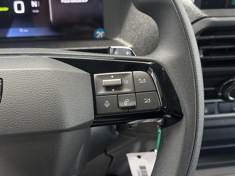 Vehicle Image 24