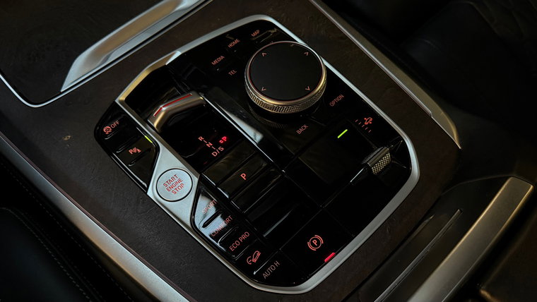 Vehicle Image 35