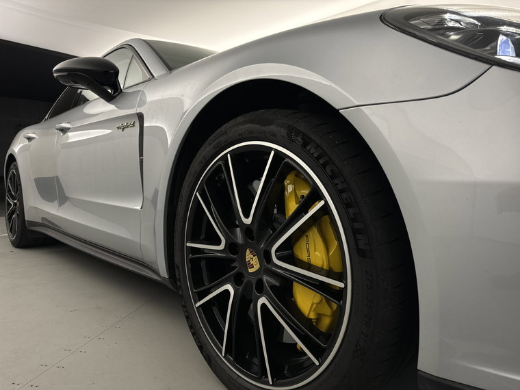 Vehicle Image 23