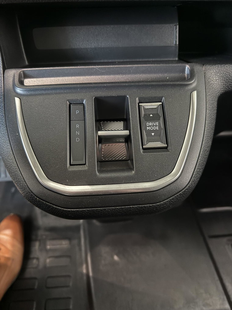 Vehicle Image 17