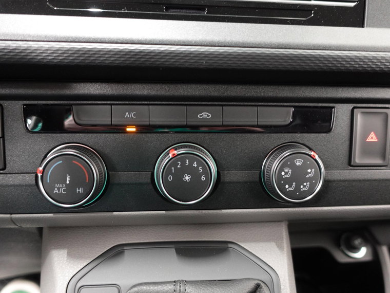 Vehicle Image 27