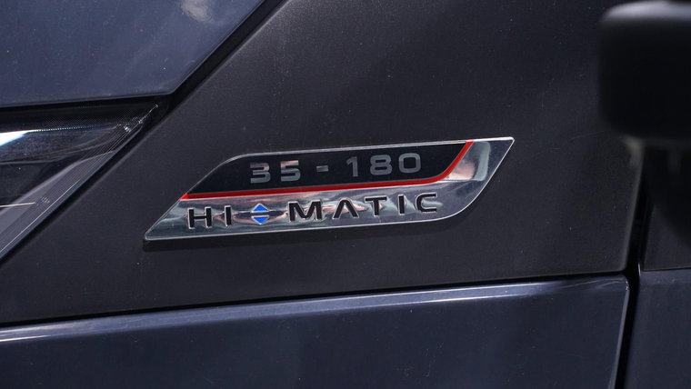 Vehicle Image 18
