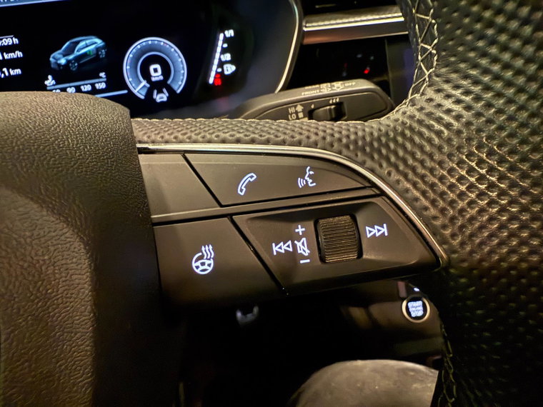Vehicle Image 24