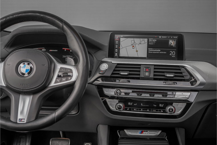 Vehicle Image 23
