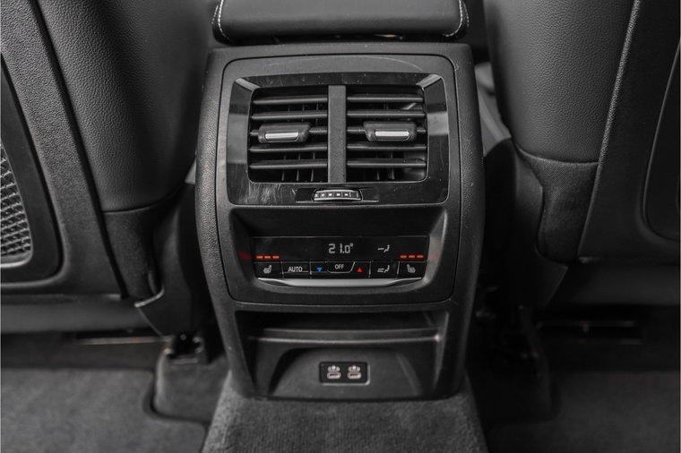 Vehicle Image 47