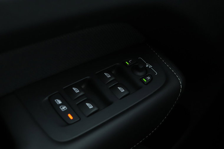 Vehicle Image 46